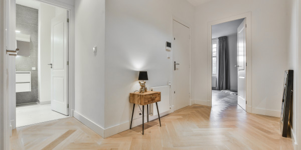Comprar / Vender Pisos y Plantas Bajas en Girona · con Tarima Flotante
