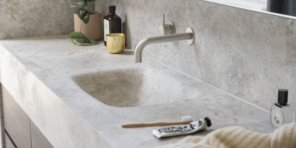 Comprar / Vender Casas Unifamiliares y Chalets en Avinyonet de Puigventós · con Baños de Diseño
