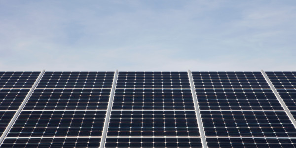 Comprar / Vender Casas Unifamiliares y Chalets en Avinyonet de Puigventós · con Placas Solares