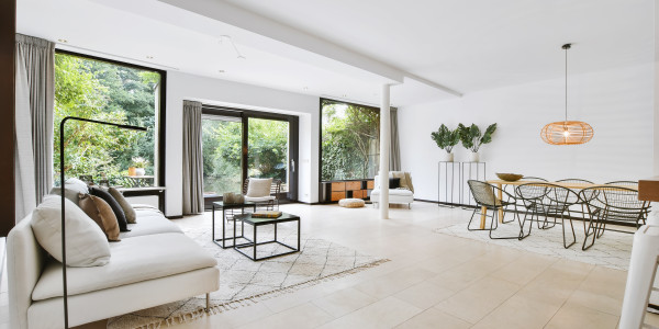 Compraventa de Inmuebles en Verges · Lofts