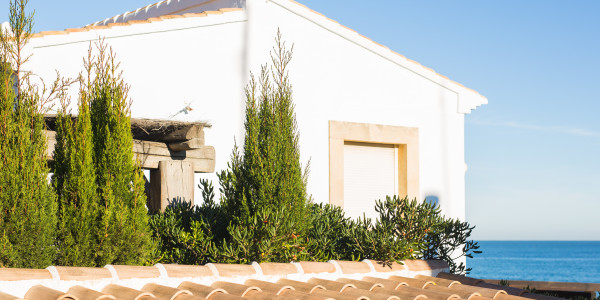 Inversores, Intermediarios, Agentes y Brokers Inmobiliarios en Girona · Casas de Playa
